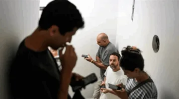 بعد bombardment of Tel Aviv.. Israeli soldiers seek refuge in shelters (Video)