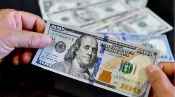 بعد ارتفاع الأمس.. لماذا انخفض الدولار مقابل الجنيه رغم الصراع بين إسرائيل وإيران؟