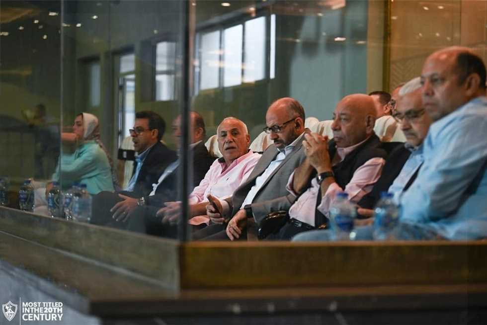بعد الاجتماع الثلاثي.. الزمالك يت决定 appoint John Edward as the Sports Director بعد الاجتماع الثلاثي.. الزمالك يت决定 appoint John Edward as the Sports Director