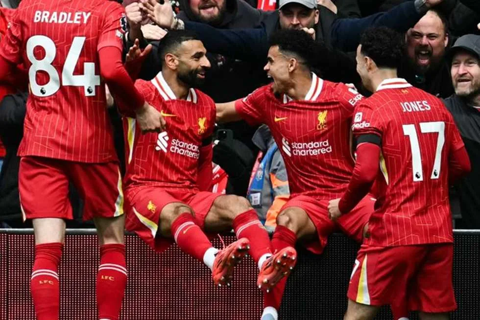 بعد اهتمام برشلونة والنصر… ليفربول يتخذ قراره بشأن بيع نجمه.