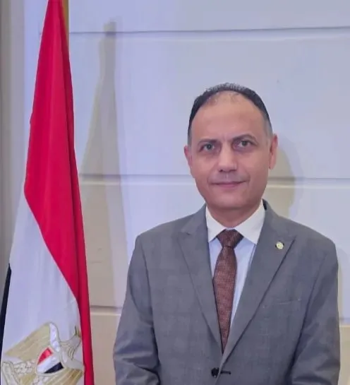 بعد تصاعد التوتر بين إيران وإسرائيل.. خبير اقتصادي يشير إلى مخاطر جسيمة على الاقتصاد المصري | خاص بعد تصاعد التوتر بين إيران وإسرائيل.. خبير اقتصادي يشير إلى مخاطر جسيمة على الاقتصاد المصري | خاص