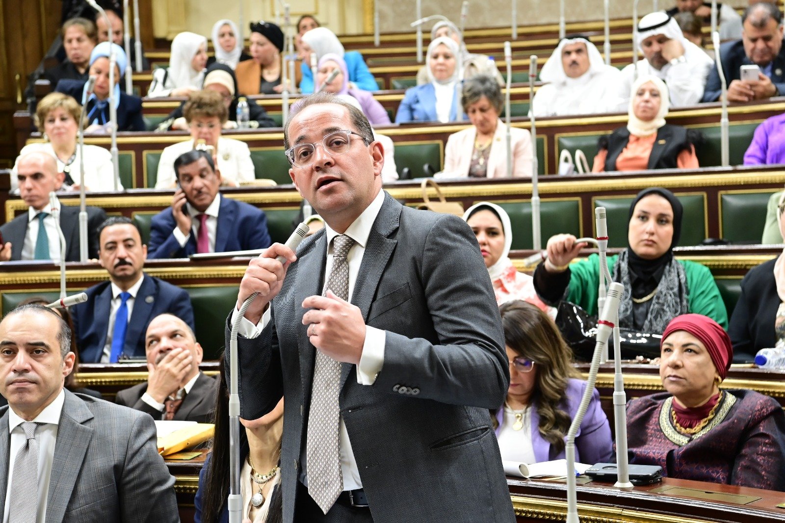 بعد تصديق البرلمان.. استعرض أرقام الميزانية العامة للسنة المالية 2526 بعد تصديق البرلمان.. استعرض أرقام الميزانية العامة للسنة المالية 2526