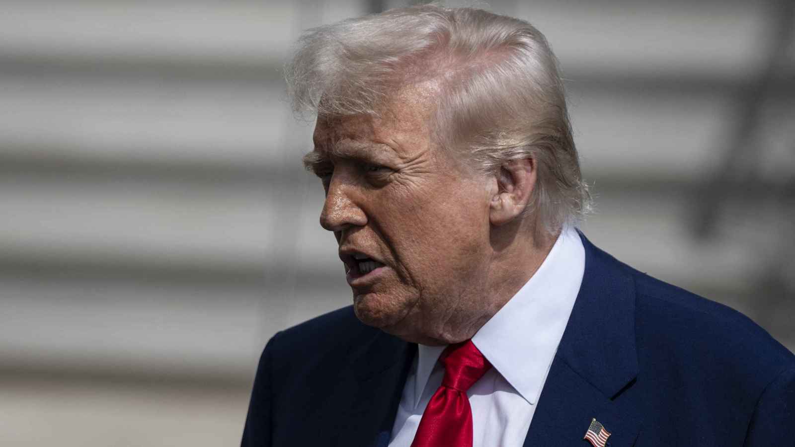 بعد تهديد ترامب لإيران.. النفط يستعيد خسائر 2025 ويحقق ارتفاعاً بنسبة 22% بعد تهديد ترامب لإيران.. النفط يستعيد خسائر 2025 ويحقق ارتفاعاً بنسبة 22%