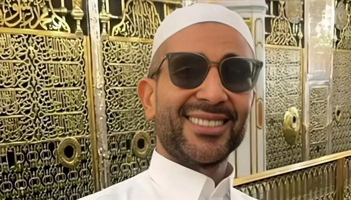 بعد حذف الوشم.. أحمد سعد يتلو القرآن من الحرم النبوي (فيديو) بعد حذف الوشم.. أحمد سعد يتلو القرآن من الحرم النبوي (فيديو)