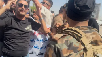 بغداد: موظفو الفحص المدني بوزارة الدفاع ينظمون احتجاجات للمطالبة بحقوقهم (صور)