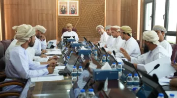 بلدية جنوب الشرقية تناقش القضايا الخدمية في المحافظة