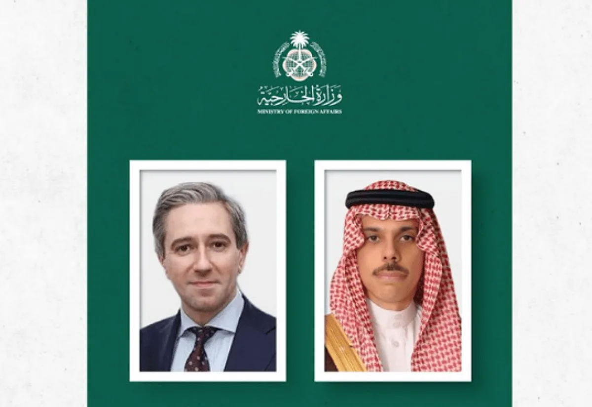 «بن فرحان» يناقش تطورات الوضع الإقليمي مع وزير الدفاع الإيرلندي