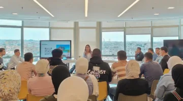 بنك EBank يشارك في نشاطات تعزيز الشمول المالي من خلال تقديم محاضرات توعوية للشباب في عدة مواقع بالتجمع الخامس.