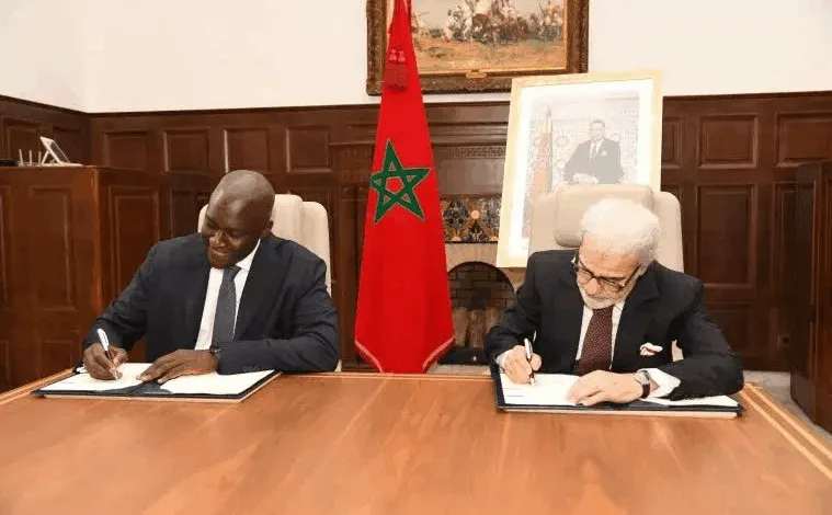 بنك المغرب والمعهد المالي الدولي يتوصلان إلى اتفاق لتعزيز الشمول المالي في المجال الزراعي. بنك المغرب والمعهد المالي الدولي يتوصلان إلى اتفاق لتعزيز الشمول المالي في المجال الزراعي.