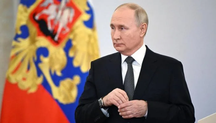 بوتين في علاقته مع إيران وإسرائيل: عدم تقديم الدعم العسكري لطهران واحتمالية الحل لتل أبيب بوتين في علاقته مع إيران وإسرائيل: عدم تقديم الدعم العسكري لطهران واحتمالية الحل لتل أبيب