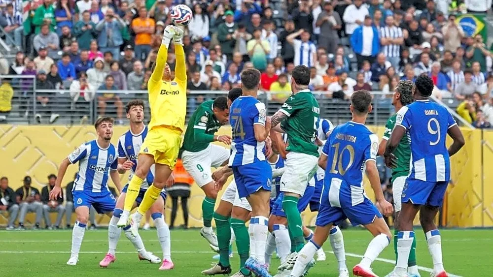 بورتو يشد الحزام مع بالميراس في كأس العالم للأندية بدون أهداف بورتو يشد الحزام مع بالميراس في كأس العالم للأندية بدون أهداف