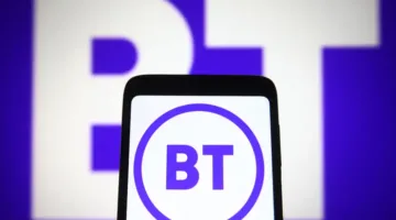 بي تي البريطانية تشير إلى إمكانية تقليص إضافي للوظائف بفضل تقنيات الذكاء الاصطناعي