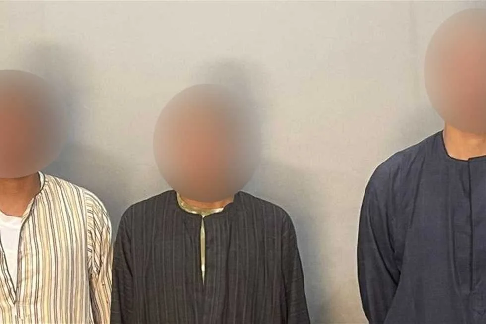 بيان أولي من وزارة الداخلية حول محاولة 3 أفراد إيقاف «توك توك» بأسلحة نارية في أسيوط بيان أولي من وزارة الداخلية حول محاولة 3 أفراد إيقاف «توك توك» بأسلحة نارية في أسيوط
