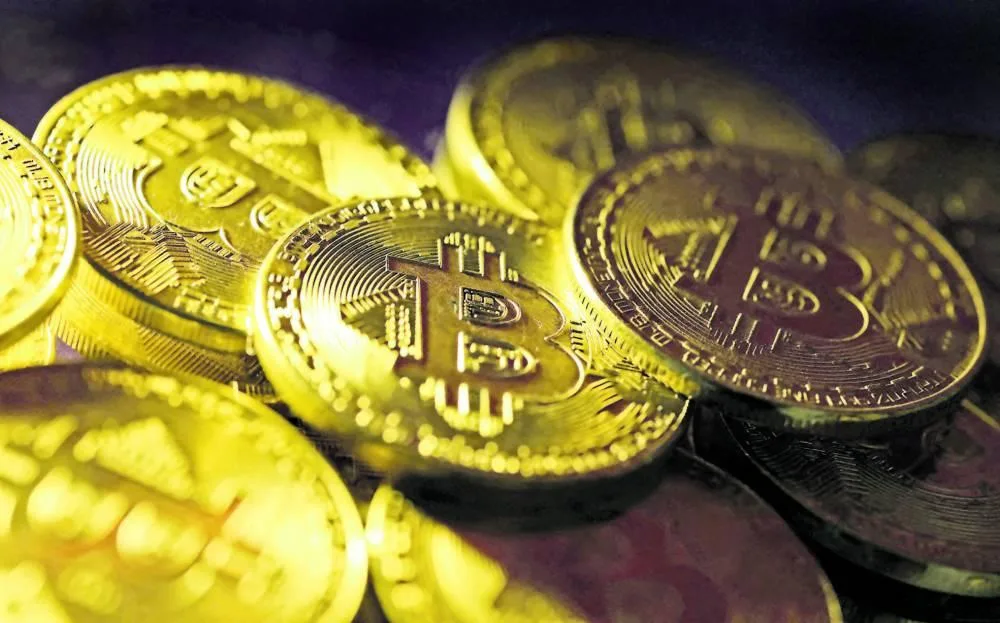 بيتكوين تعود لمستوى 106 آلاف دولار وسط إيجابية تجاه الاستقرار الجيوسياسي.