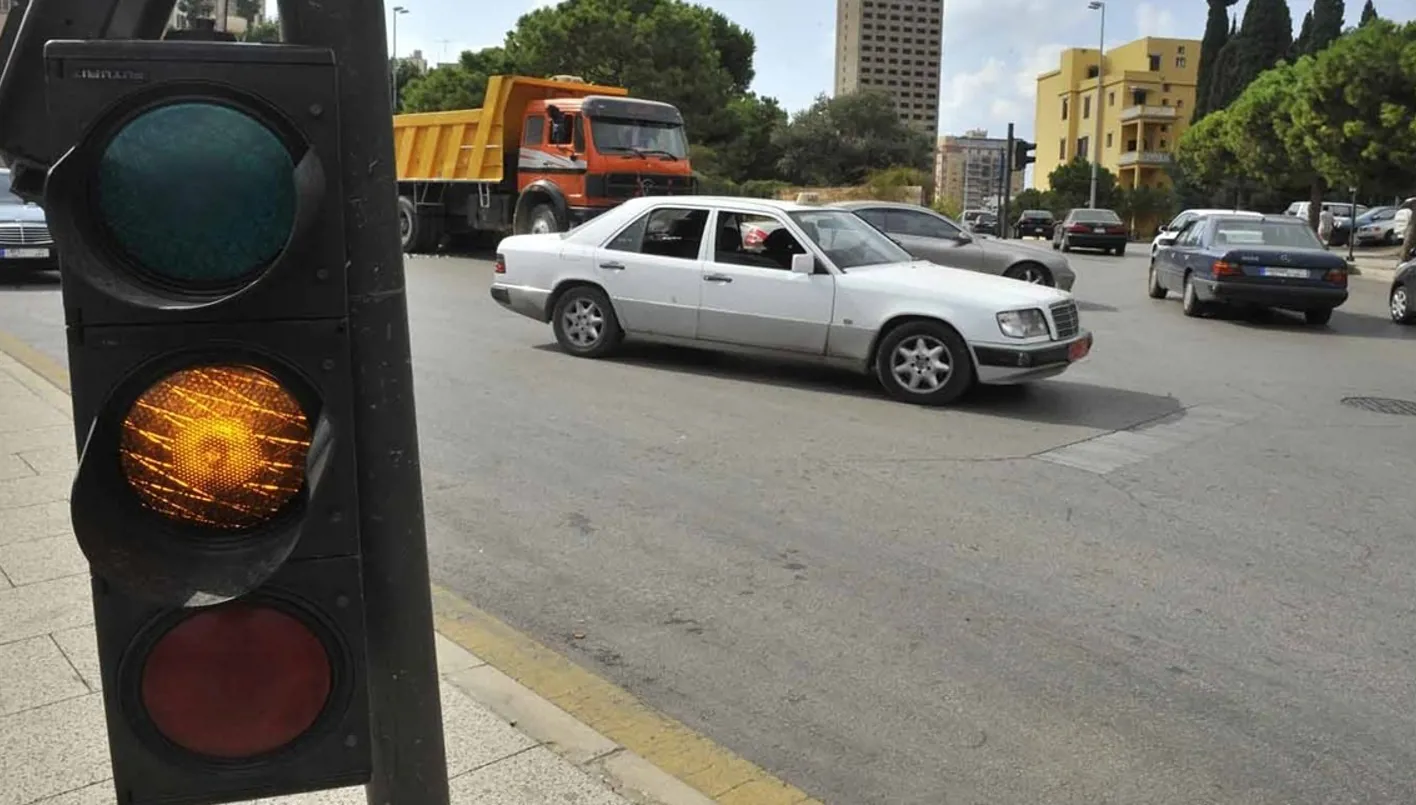 بيروت بدون إشارات مرورية: ضعف الصيانة يؤدي إلى تفاقم الازدحام والحوادث بيروت بدون إشارات مرورية: ضعف الصيانة يؤدي إلى تفاقم الازدحام والحوادث