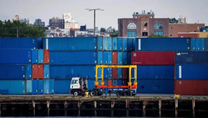 تأثر غير متوقع من حرب التجارة: أكبر تراجع سجّل في صادرات السلع البريطانية إلى أمريكا تأثر غير متوقع من حرب التجارة: أكبر تراجع سجّل في صادرات السلع البريطانية إلى أمريكا