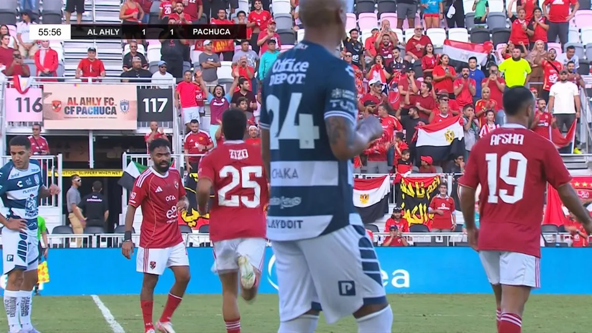 تابع أول ظهور لـ «زيزو» بقميص الأهلي خلال مشاركته الأولى تابع أول ظهور لـ «زيزو» بقميص الأهلي خلال مشاركته الأولى
