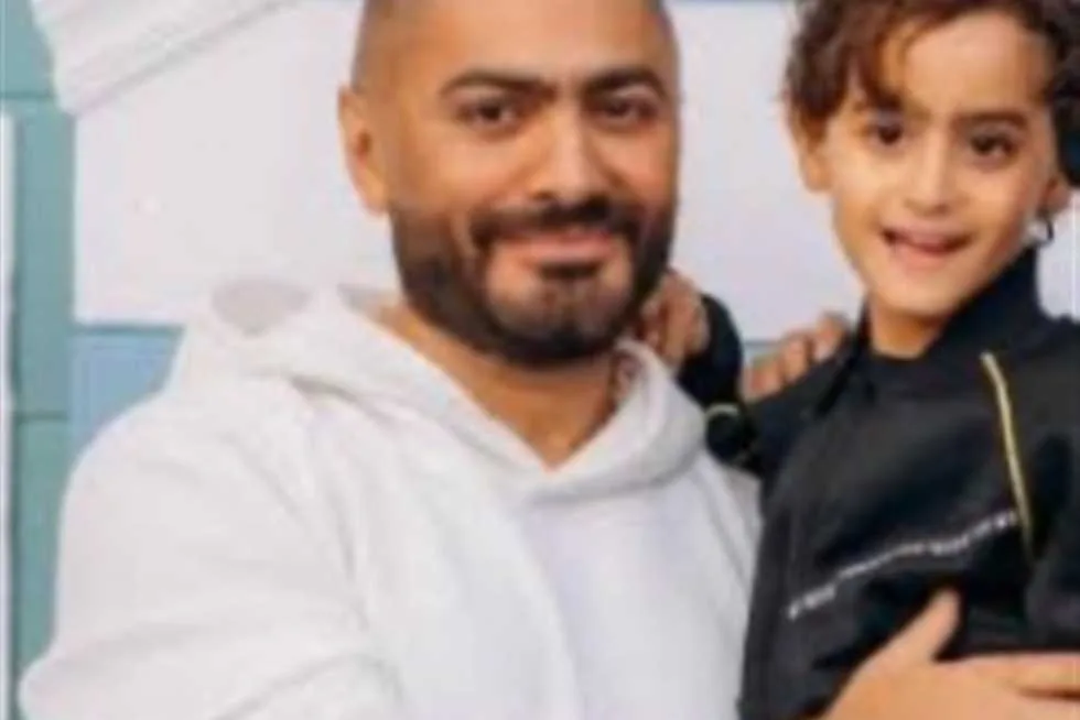 تامر حسني يعلن جديد صحة ابنه ويُحذر: «ليس كل ارتفاع في درجة الحرارة يعني مجرد زكام» تامر حسني يعلن جديد صحة ابنه ويُحذر: «ليس كل ارتفاع في درجة الحرارة يعني مجرد زكام»