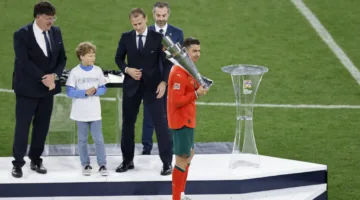 تتويج كريستيانو رونالدو بلقب دوري الأمم الأوروبية: سبب تفاؤل هاميلتون