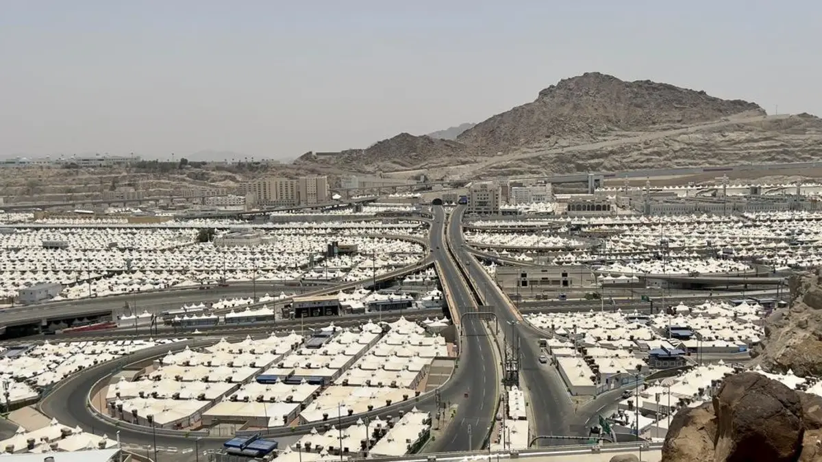 تجديد مشعر منى تحضيرًا لاستقبال الحجاج بعد عرفات تجديد مشعر منى تحضيرًا لاستقبال الحجاج بعد عرفات