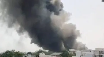 تحليق طائرة تحمل 242 مسافراً يتعرض لحادث في مطار أحمد أباد الهندي (فيديو)