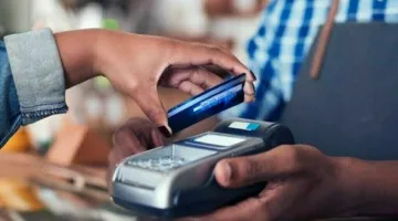 تحويل مول الحانوت إلى الرقمية: الدولة تمهد الطريق للدفع الإلكتروني وتوجه نحو تجارة خالية من النقد.