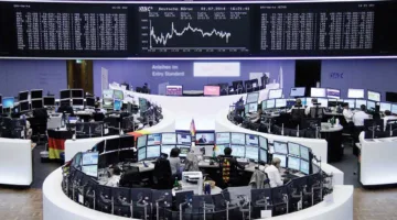 تراجع الأسواق الأوروبية عند بدء التداول مع تردد المستثمرين في المخاطرة