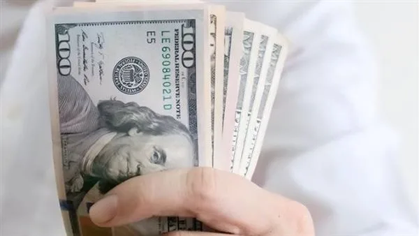 تراجع جديد.. سعر الدولار مقابل الجنيه المصري في منتصف يوم التداول