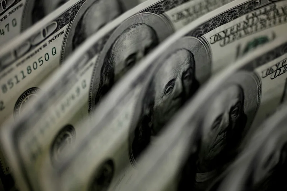 تراجع سعر الدولار مع تزايد شهية المستثمرين للمخاطرة تراجع سعر الدولار مع تزايد شهية المستثمرين للمخاطرة