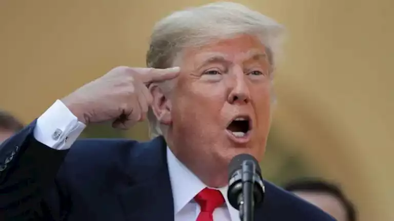 ترامب: نحن نتمتع الآن بتحكم كامل في الأجواء الإيرانية ترامب: نحن نتمتع الآن بتحكم كامل في الأجواء الإيرانية