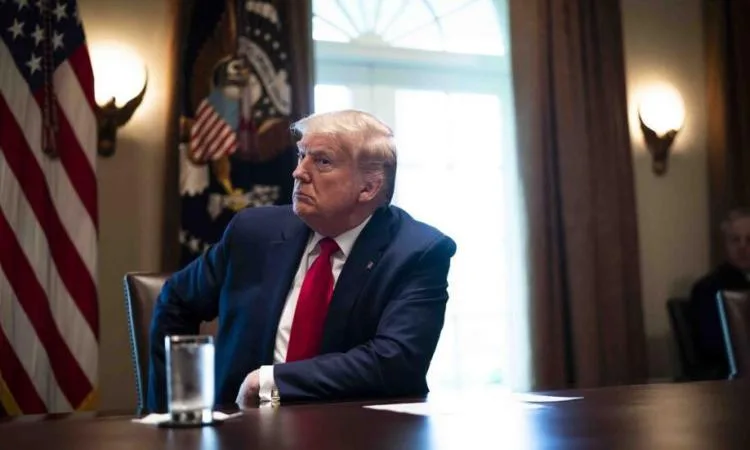 ترامب: يتعين على إيران أن توافق الآن على إنهاء هذه النزاع. ترامب: يتعين على إيران أن توافق الآن على إنهاء هذه النزاع.