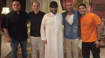 ترك آل الشيخ يغادر منزل الزعيم: عادل إمام يشاهد الأهلي في كأس العالم للأندية