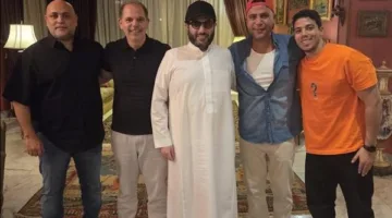 تركي آل الشيخ يُقابل الفنان عادل إمام: “أسأل الله أن يسعدك يا مصر” وجلسة مليئة بالضحكات والشاي والذكريات.