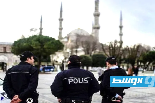 تركيا تعتقل صحفيين في مجلة هزلية بسبب رسم يجسد النبي محمد تركيا تعتقل صحفيين في مجلة هزلية بسبب رسم يجسد النبي محمد