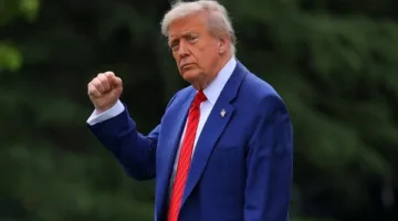 ترمب يفضل الحوار الدبلوماسي مع إيران.. وأمريكا تحذرها من إغلاق مضيق هرمز.