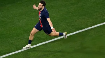 تشكيلة الفريق: كفارا يتواجد وديمبيلي يغيب.. التغييرات عن مباراة باريس وأتلتيكو السابقة