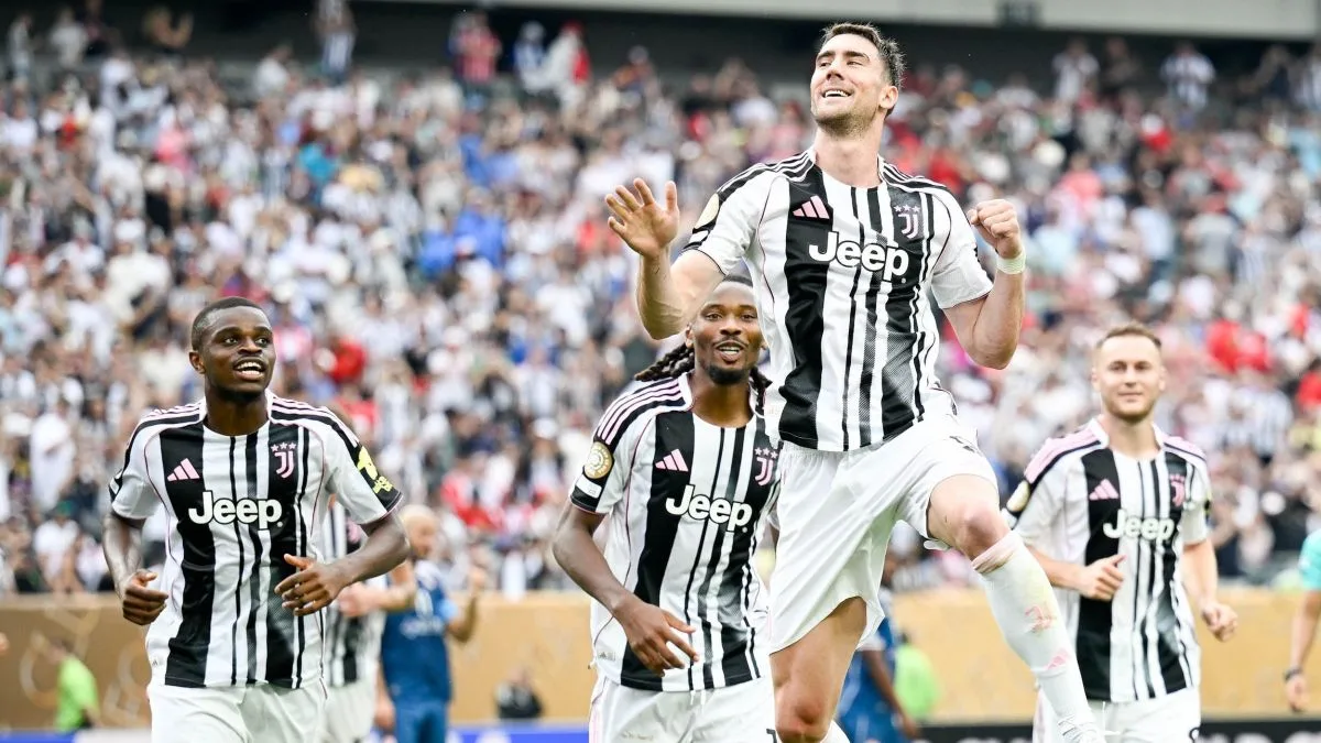 تشكيلة يوفنتوس في مواجهة مانشستر سيتي بكأس العالم للأندية.. فلاهوفيتش يتصدر الهجوم تشكيلة يوفنتوس في مواجهة مانشستر سيتي بكأس العالم للأندية.. فلاهوفيتش يتصدر الهجوم