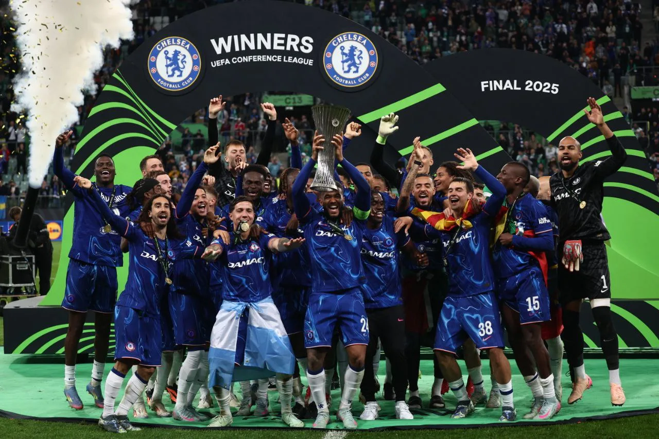 تشيلسي يخطط لتقديم 14 لاعبًا للبيع، أبرزهم جواو فيلكس تشيلسي يخطط لتقديم 14 لاعبًا للبيع، أبرزهم جواو فيلكس