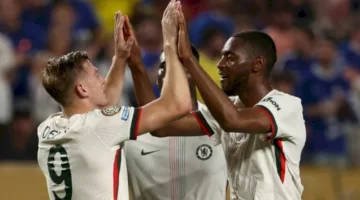 تشيلسي يواجه بنفيكا للتنافس على بطاقة ربع النهائي وصدام برازيلي بين بوتافوغو وبالميراس.