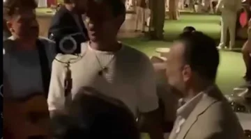 تصرف مفاجئ من آسر ياسين في حفل زفاف أمينة خليل (فيديو)