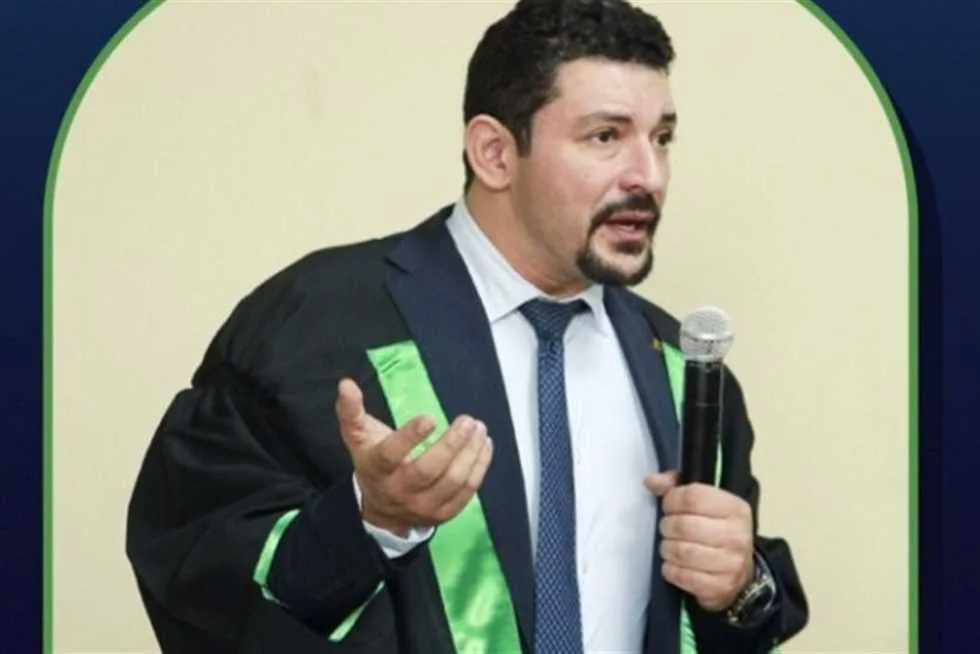 تصريح من عائلة شريف الدجوي: نرفض التعدّي على الخصوصية ونطالب بحل عادل. تصريح من عائلة شريف الدجوي: نرفض التعدّي على الخصوصية ونطالب بحل عادل.