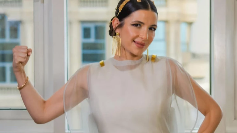 تصرّفات عفوية ومرحة.. شام الذهبي تشارك فيديو في أحضان الطبيعة تصرّفات عفوية ومرحة.. شام الذهبي تشارك فيديو في أحضان الطبيعة