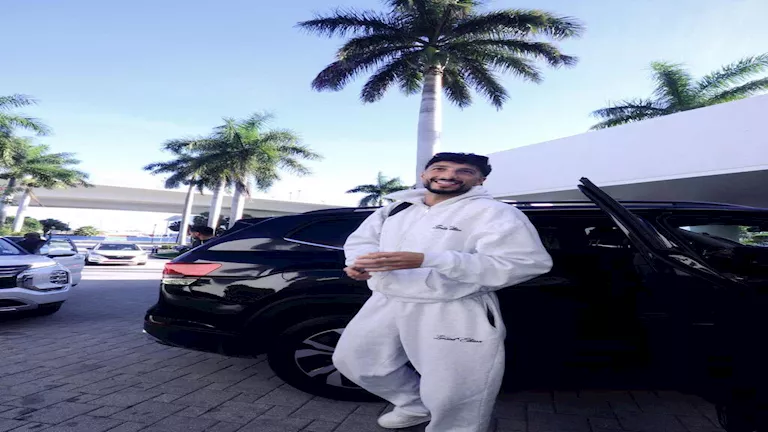 تضامن الفريق: وسام أبو علي يلتحق بمعسكر الأهلي في ميامي تضامن الفريق: وسام أبو علي يلتحق بمعسكر الأهلي في ميامي