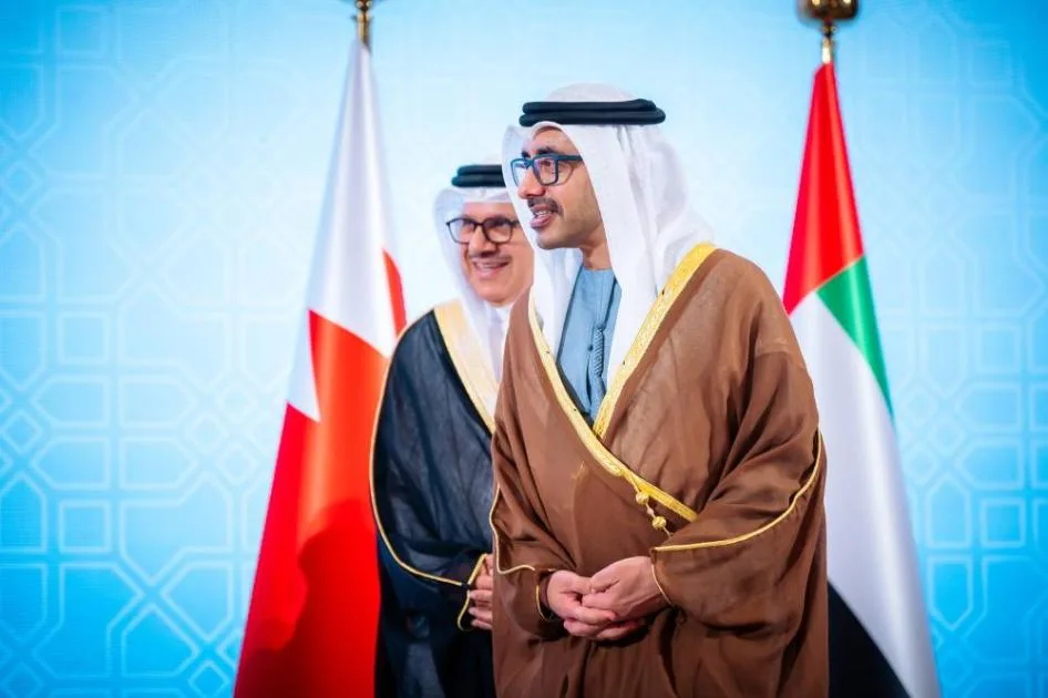 تضامن خليجي في الدوحة ضد الاعتداءات الإيرانية على قطر تضامن خليجي في الدوحة ضد الاعتداءات الإيرانية على قطر