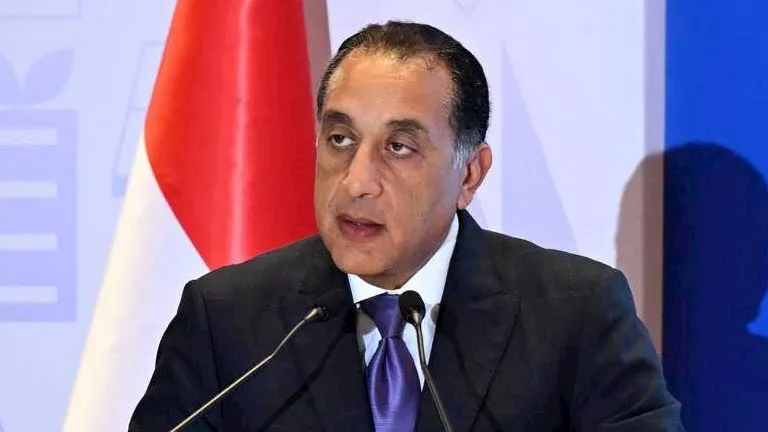 تطورات ليلية: خطوات حكومية لمكافحة ارتفاع أسعار السلع وحقيقة نقص الخام تطورات ليلية: خطوات حكومية لمكافحة ارتفاع أسعار السلع وحقيقة نقص الخام