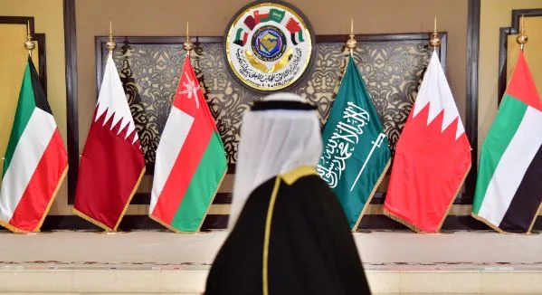 الخليج العربي: الهجوم الإيراني بالصواريخ على قطر يعد خرقاً واضحاً لسيادتها الخليج العربي: الهجوم الإيراني بالصواريخ على قطر يعد خرقاً واضحاً لسيادتها