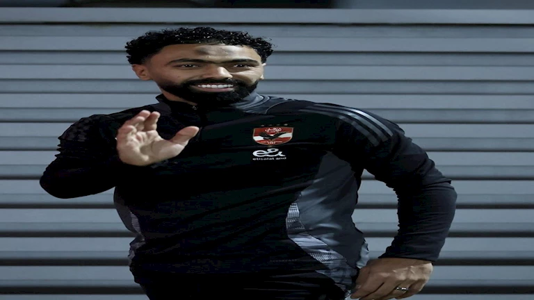 تعليق مثير من حسين الشحات بشأن انضمام زيزو للأهلي تعليق مثير من حسين الشحات بشأن انضمام زيزو للأهلي