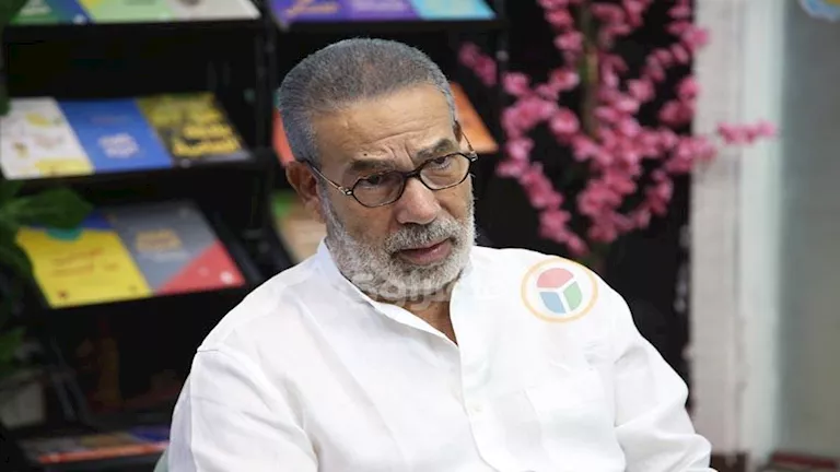 تعليق مدحت العدل على عرض الشباب السعودي لزيزو: ‘تمثيلية مضحكة’ تعليق مدحت العدل على عرض الشباب السعودي لزيزو: ‘تمثيلية مضحكة’