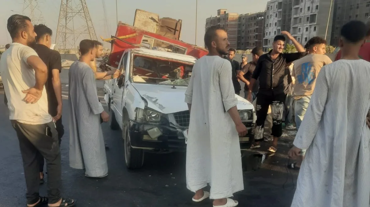 تفاصيل حول إصابة 13 عاملاً في حادث على الطريق الأوسطي بأكتوبر