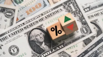 تفاقم أزمة الديون: 1.2 تريليون دولار في فوائد الديون الأمريكية خلال العام الماضي